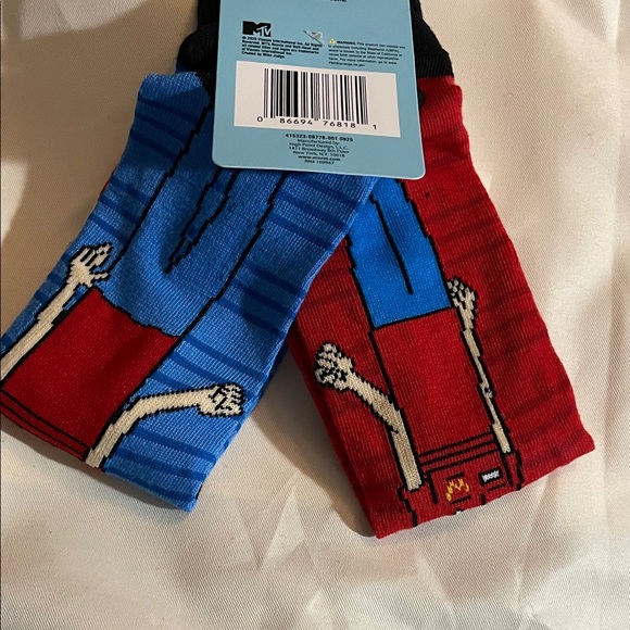 Bevis and Butt-Head Blue and Red Socks. Shoe Size 6.5 - 12. NWT - Picture 6 of 6